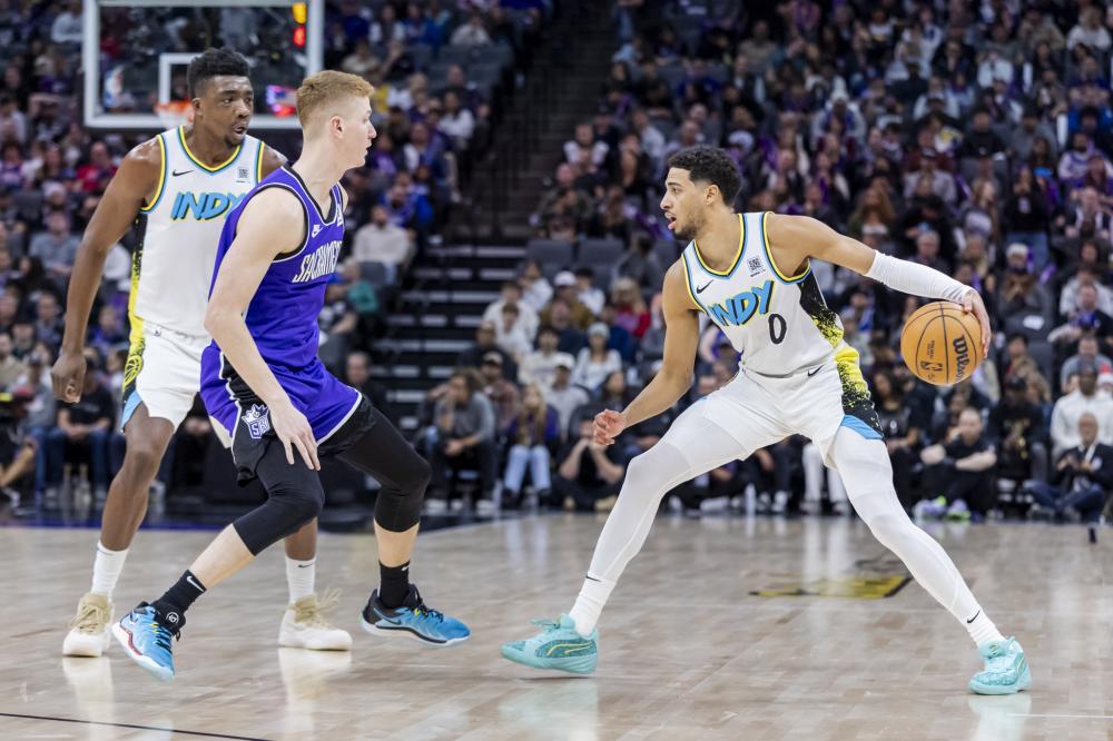 她不单凭借 她不单凭借