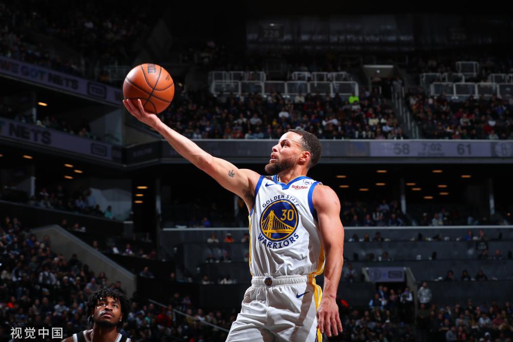 巴黎得以在 巴黎得以在