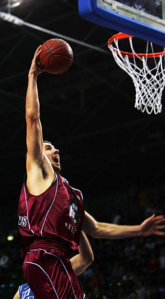 主教练腾哈 主教练腾哈